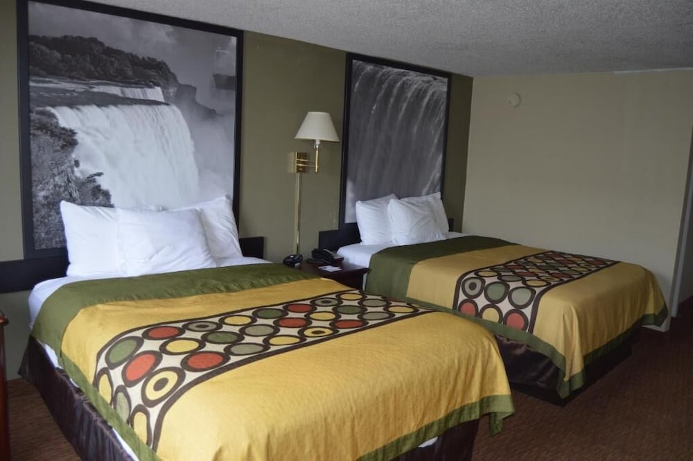 Hotel Hamburg NY 28/55