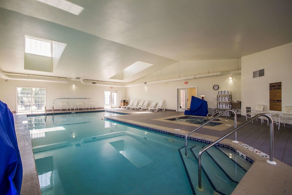 Comfort Inn Fond Du Lac 17/44