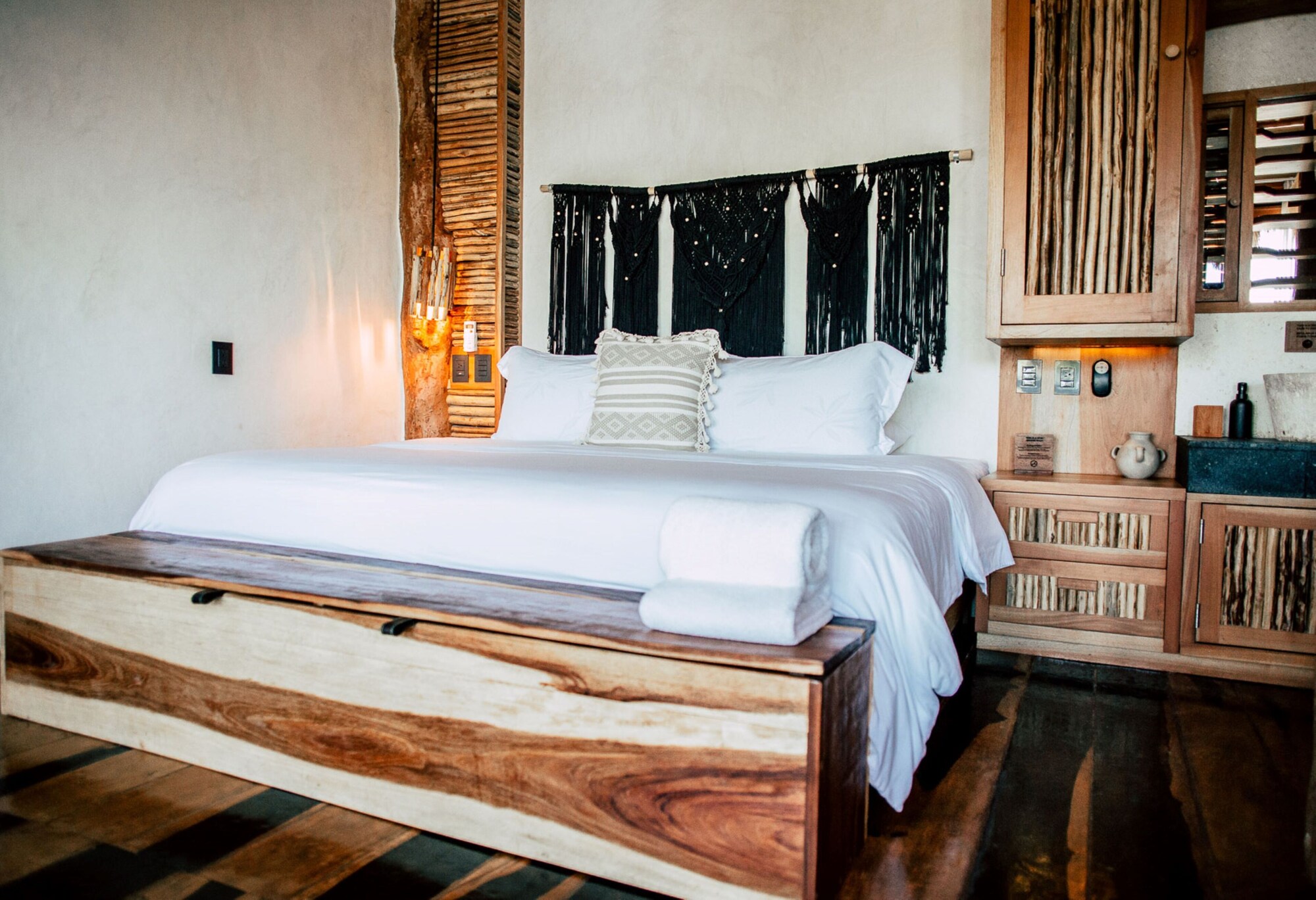 Honeymoon, Tapa, Suite, King and Twin Beds