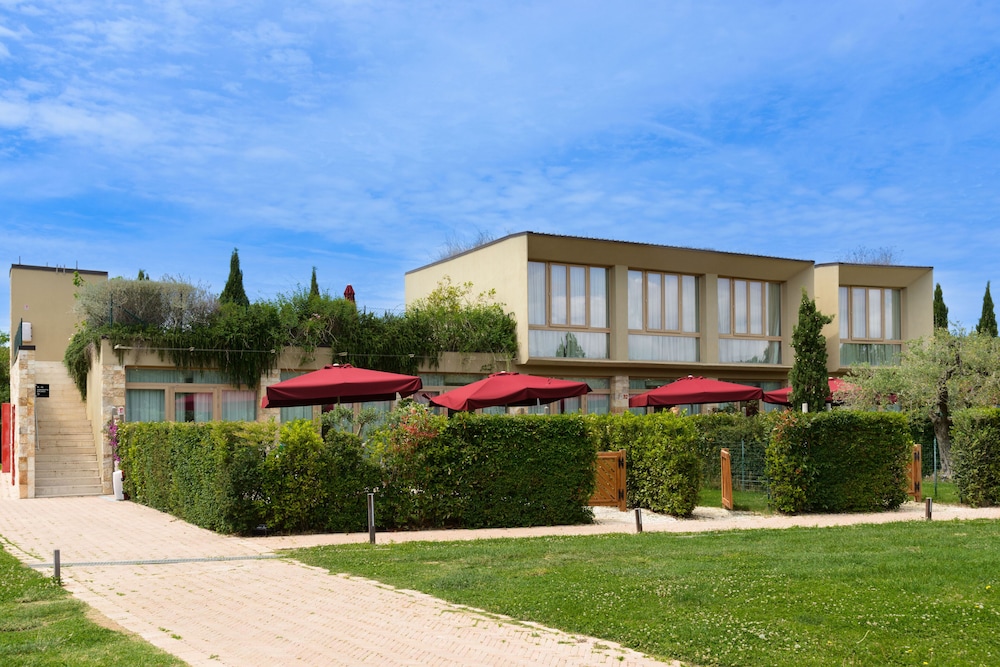 San Francesco Country Resort 6/50