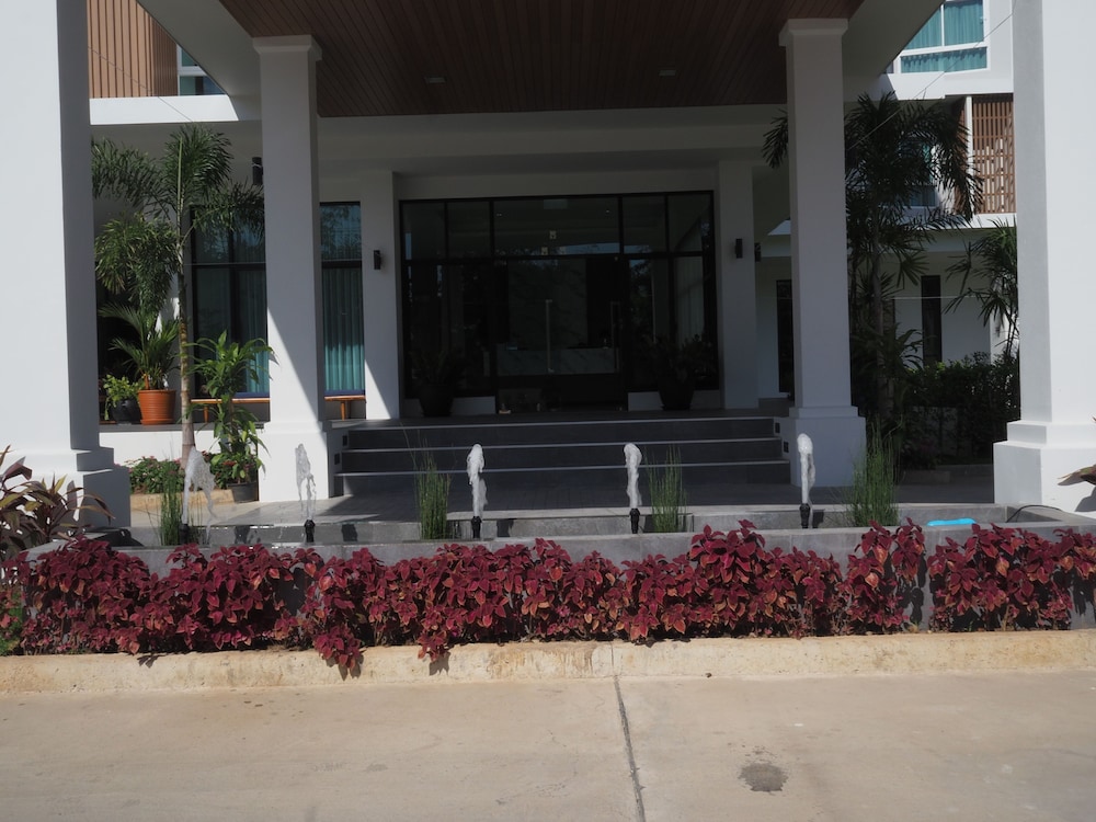 Donchan Grand Hotel 2/41