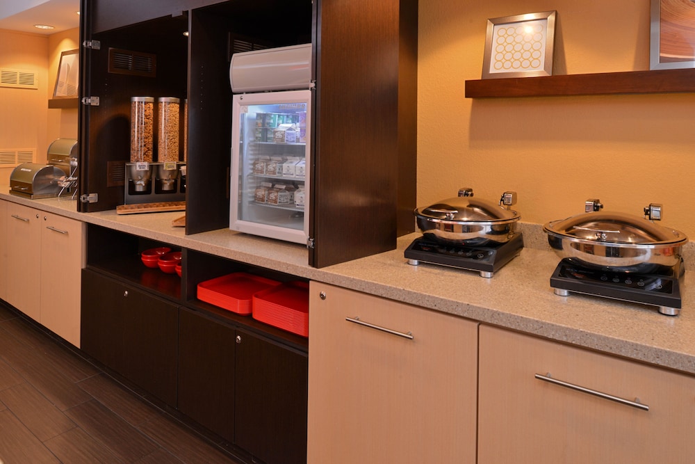 Candlewood Suites St Louis St Charles an IHG Hotel 23/36