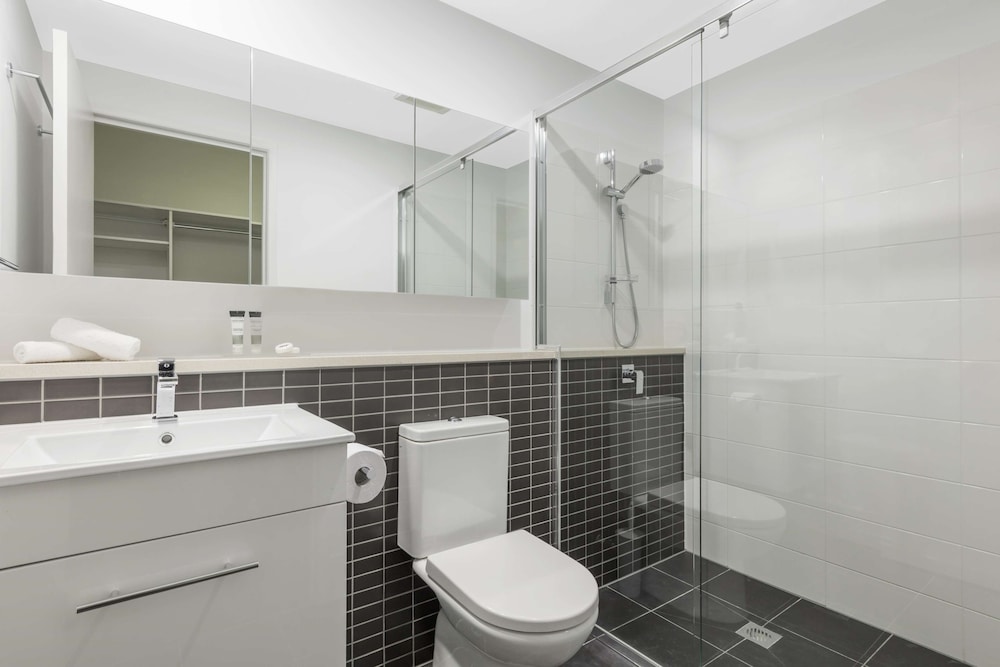 Oaks Brisbane Woolloongabba Suites 19/73