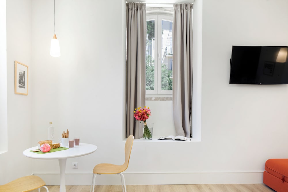 Ascensor Da Bica Lisbon Serviced Apartments 49/68