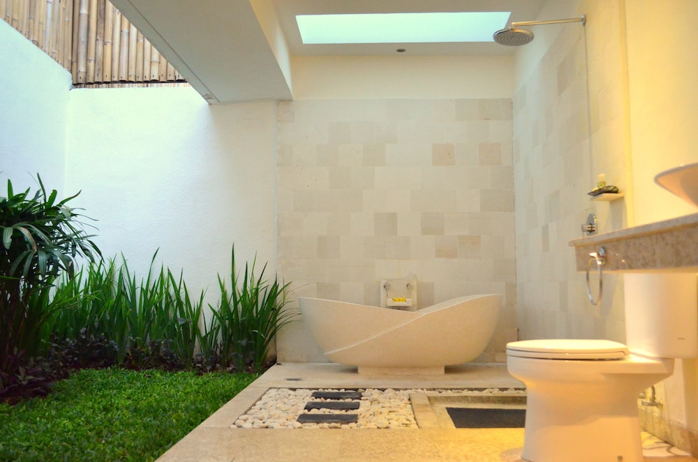 The Jas Villas 20/69