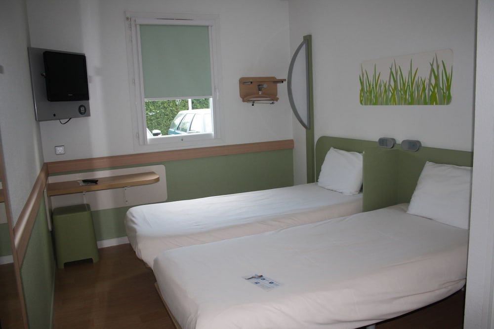 IBIS BUDGET ISSOIRE 20/49