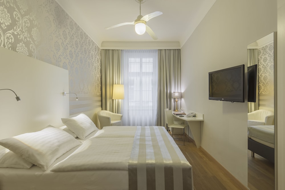 ECONOMY, DOUBLE BED