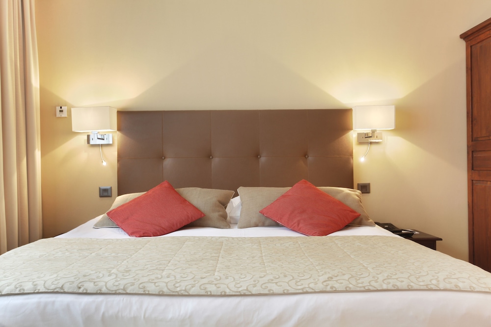 Hotel Rotonde 23/73