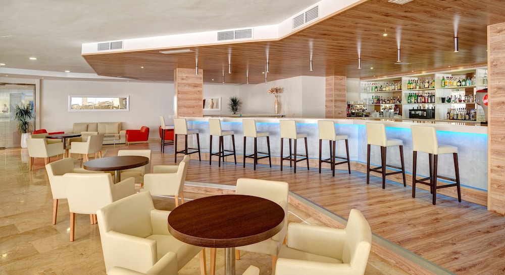 Grupotel Port d Alcudia 33/49