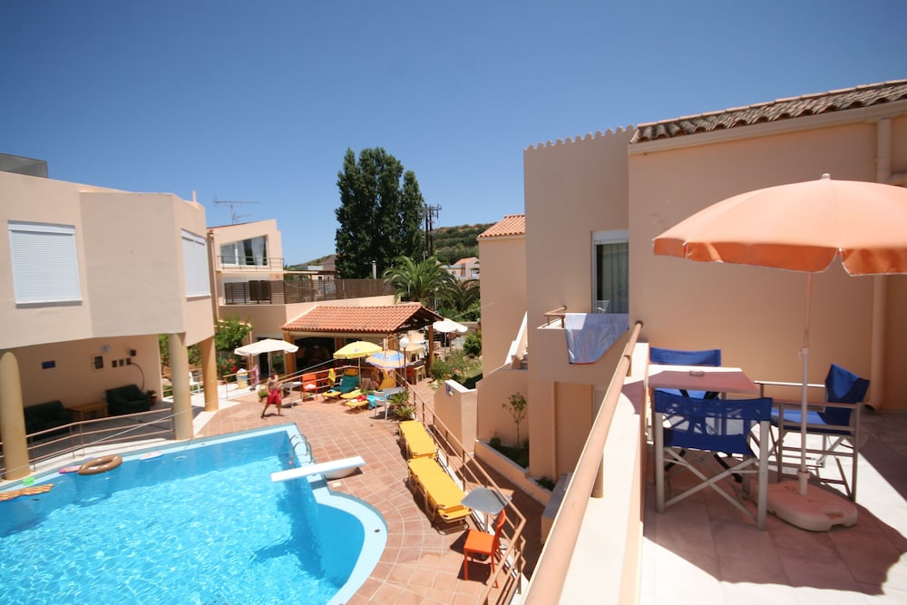Elmas Dream Apartments And Villas 4/42