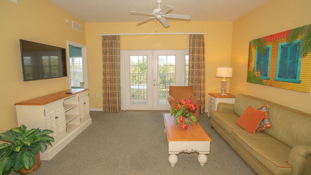 Barefoot Suites 29/69