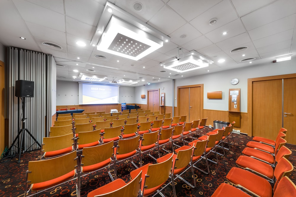 Novotel Budapest City and Budapest Congress Center 63/70