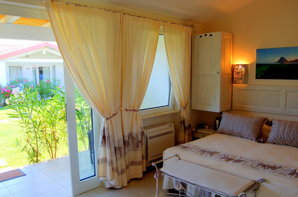 Room at Beach Hotel Budoni, BUDONI