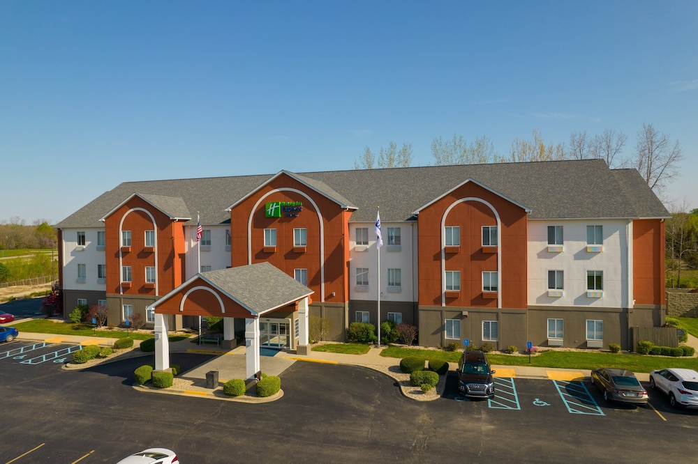 Holiday Inn Express Hotel Suites Bedford 45/53