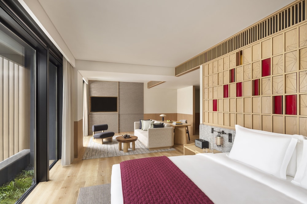 Junior Suite, City View