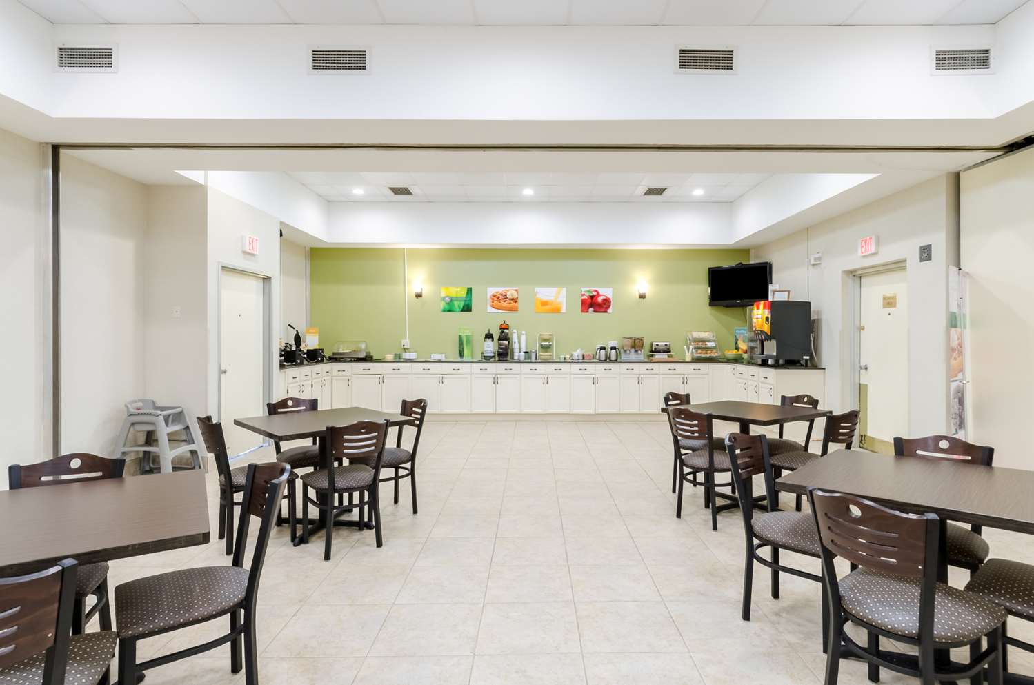 Quality Inn West Springfield 35/48
