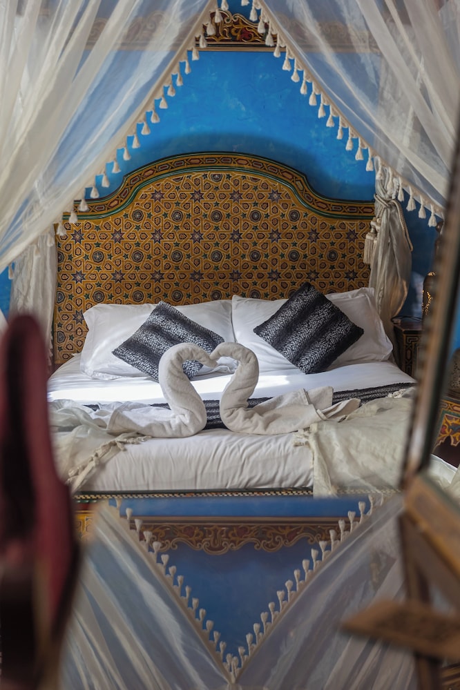 RIAD GHITA 6/50