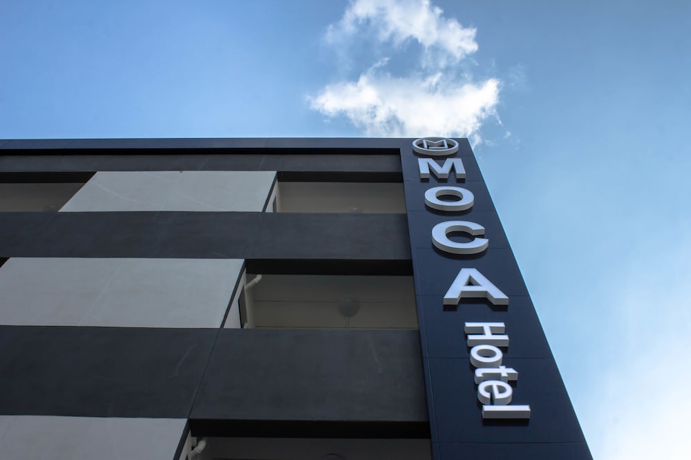 Moca Hotel 2/50