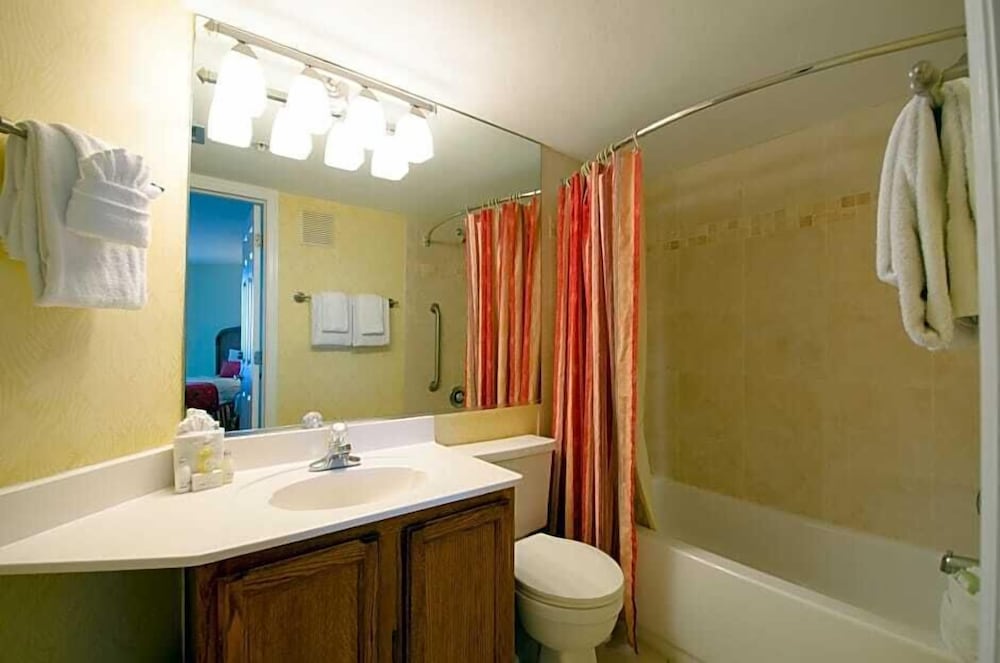 Pointe Estero Resort 48/50