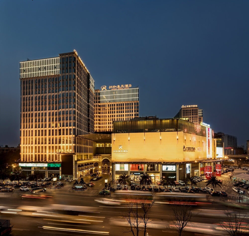 Chengdu Renhe Spring Hotel 2/39