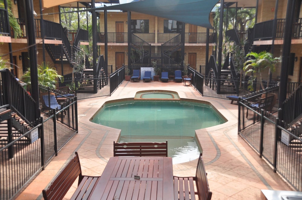 Blue Seas Resort 70/74