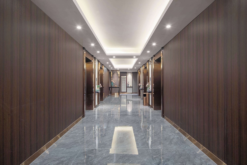 Microtel by Wyndham Changsha Yuhua 28/35