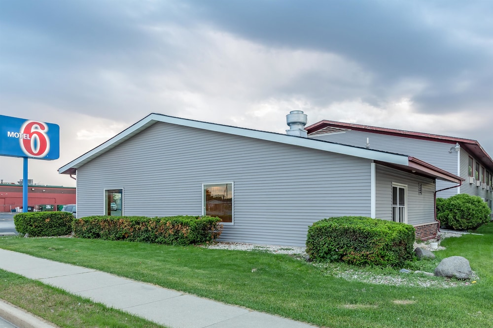 Motel6 Fond Du Lac, WI 4/52