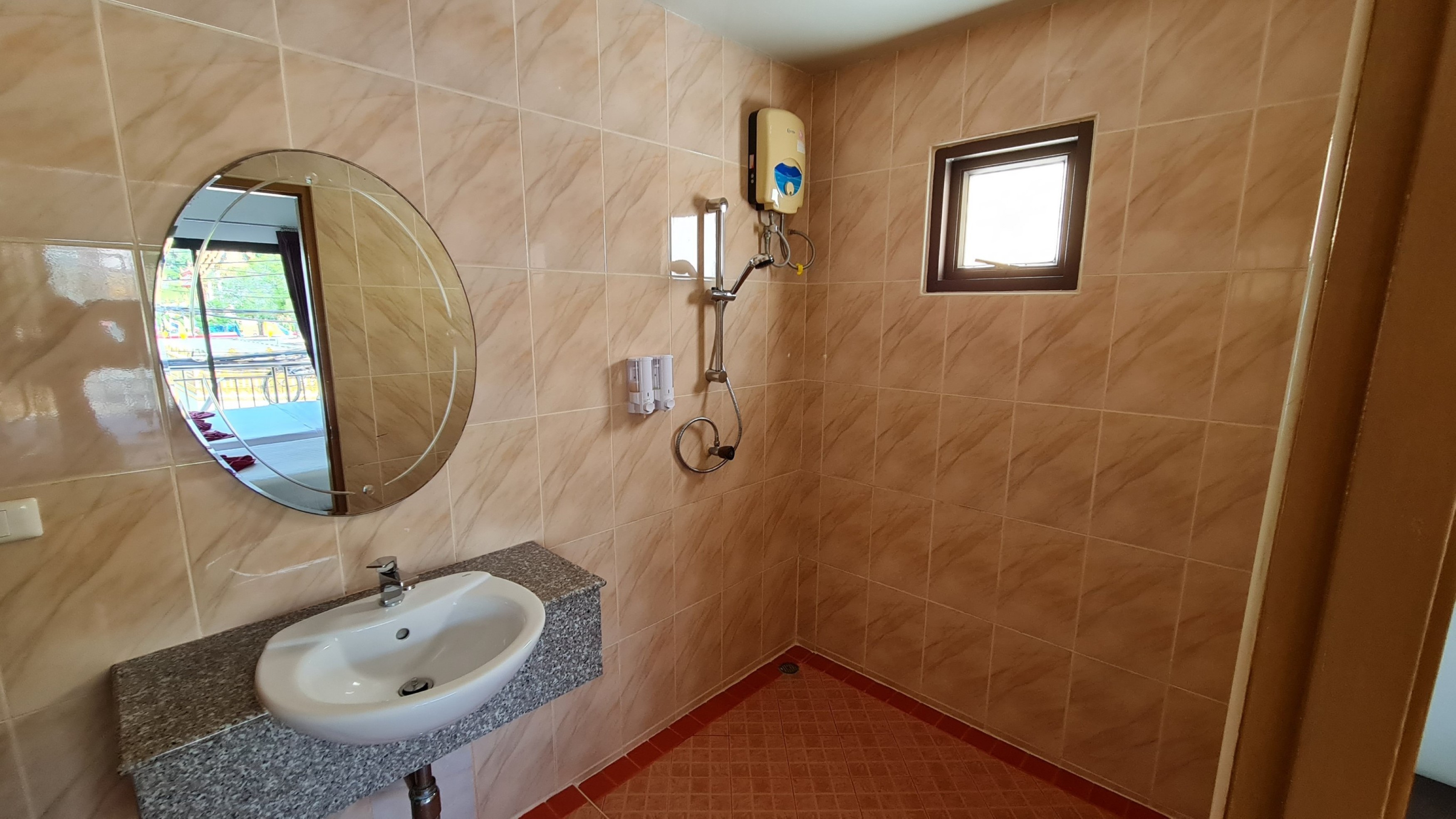 Room Actually 36/38