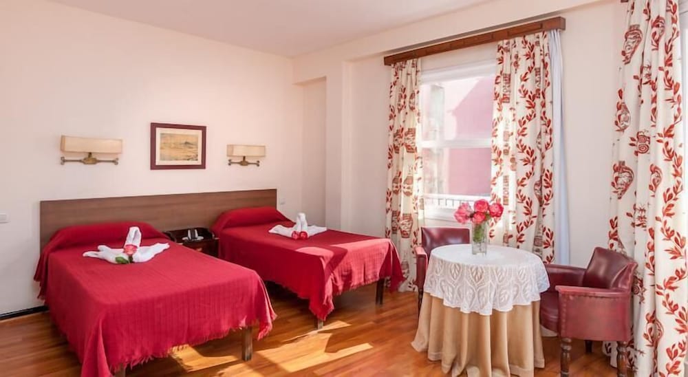 Maga Hotel 40/50