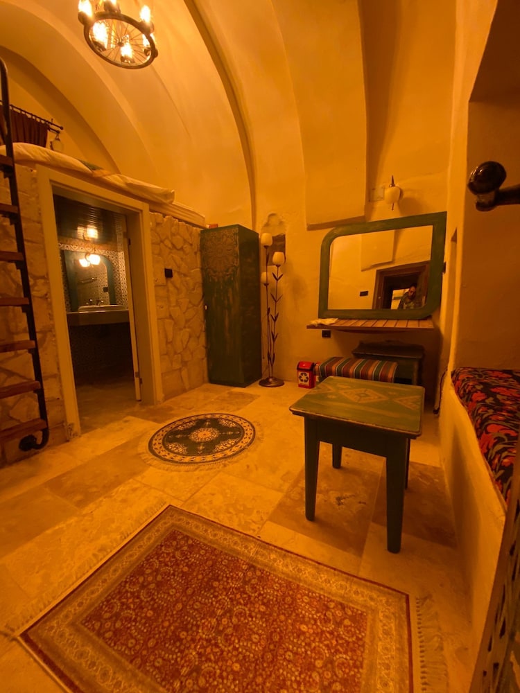Ashabi Kehf Cappadocia House 35/38
