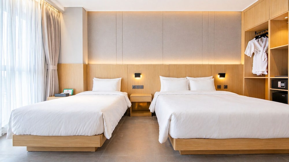 غرفة عائلية بسريرين منفصلين بإطلالة على البحر، Hotel Laon 9/10
