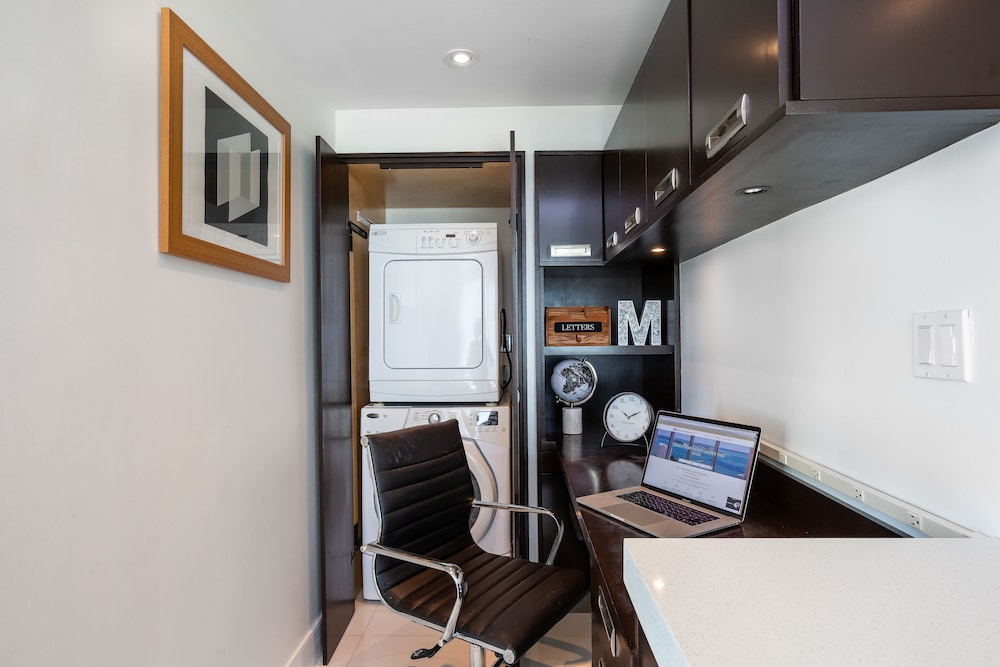 Miami Vacation Rentals - Coconut Grove 53/60