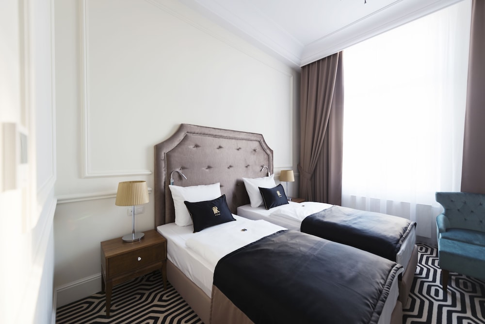 Royal Hotel and Spa 10/34