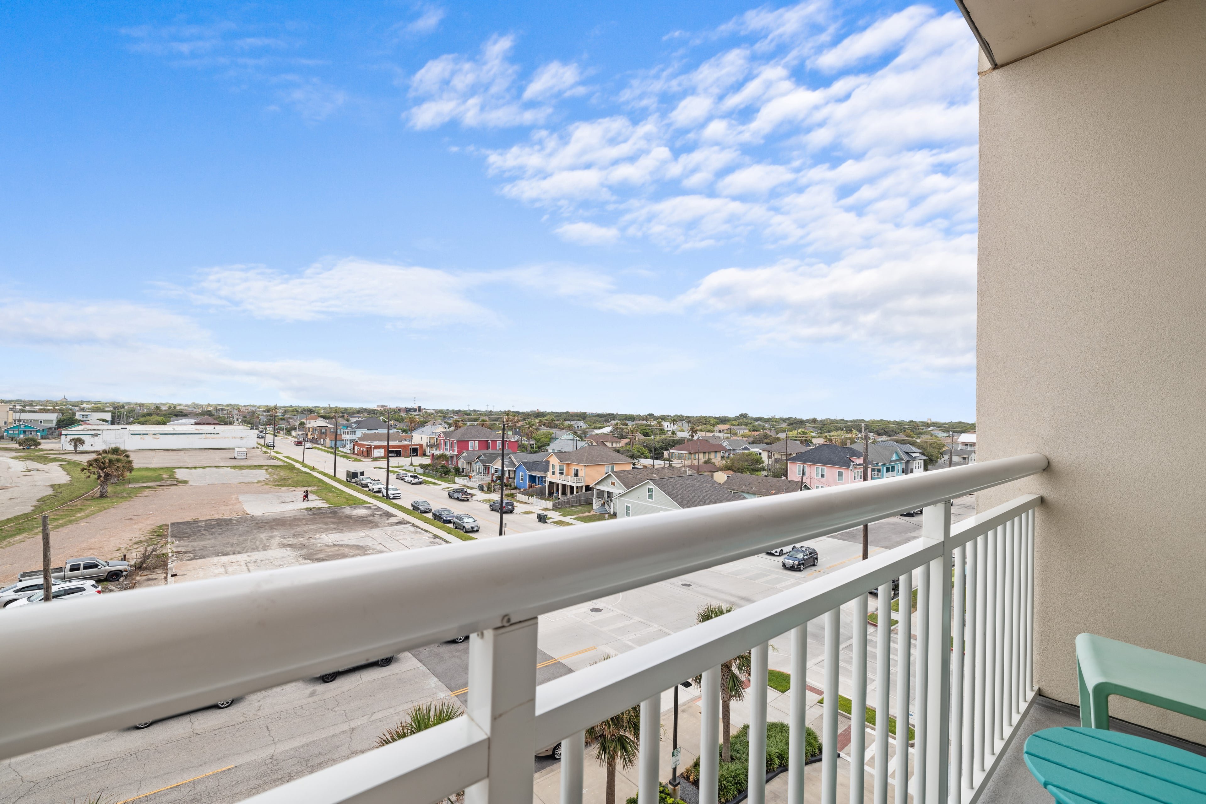 Holiday Inn Express Suites Galveston Beach 64/65