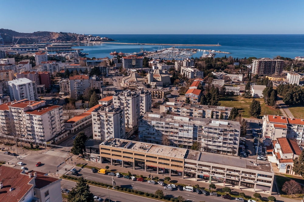 Hotel AGAPE 45/50