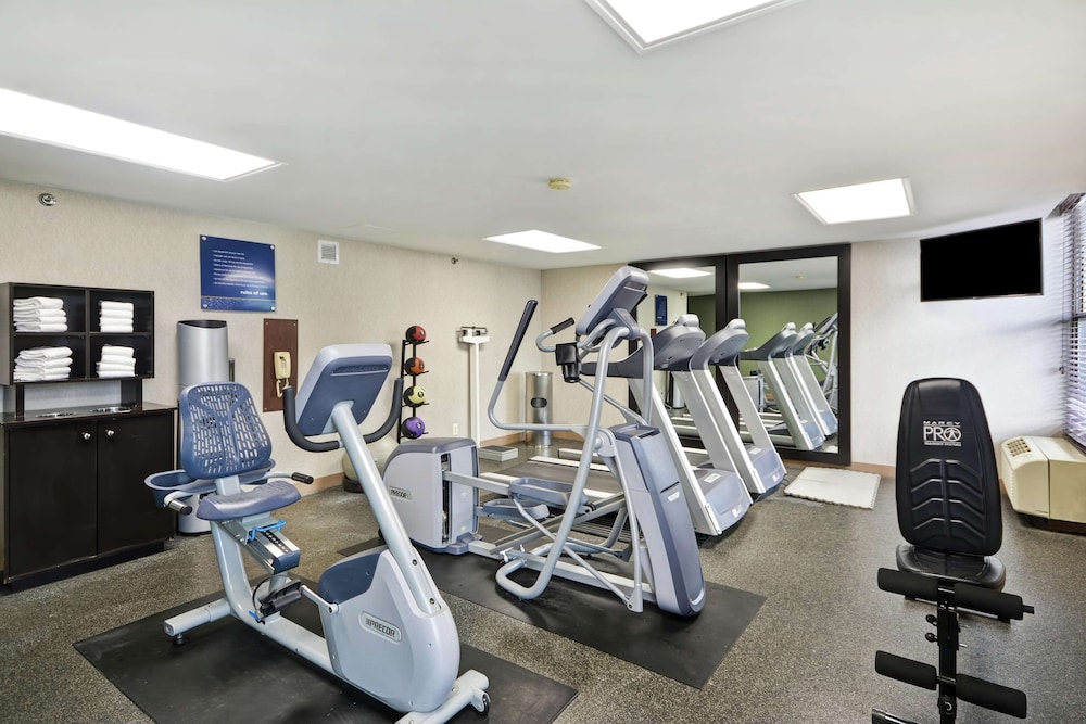 Hampton Inn Detroit/Madison Heights/South Troy 26/56
