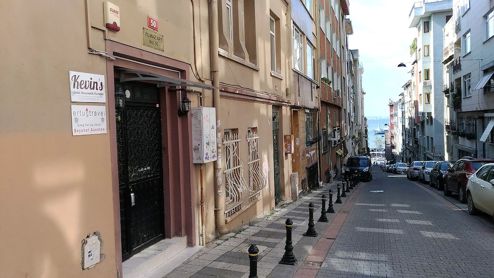 Kevin's Hostel 15/18