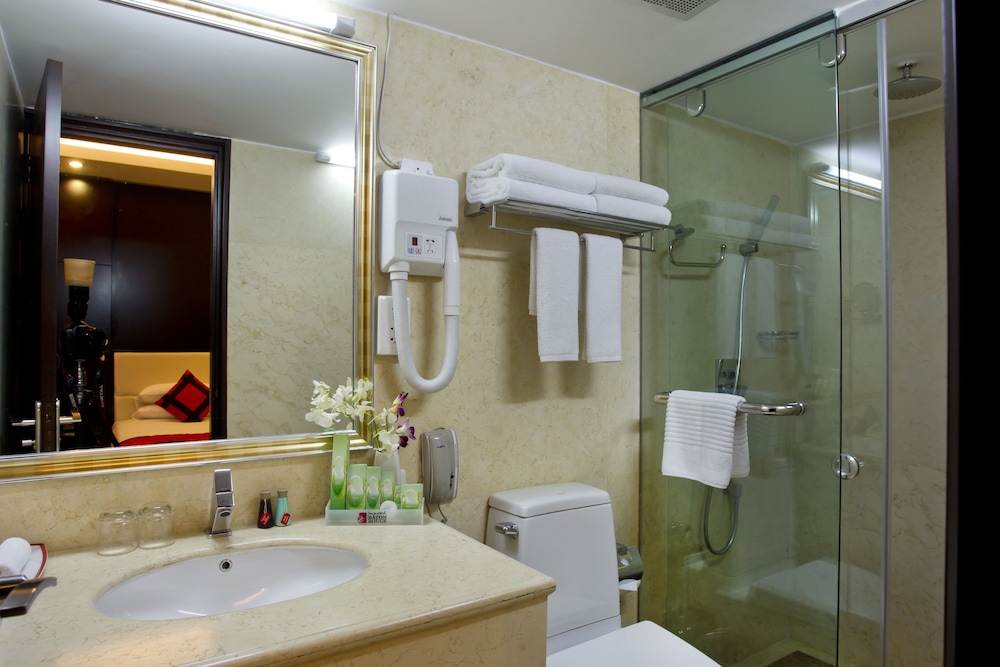 INNOTEL BUSINESS BOUTIQUE HOTEL 33/34