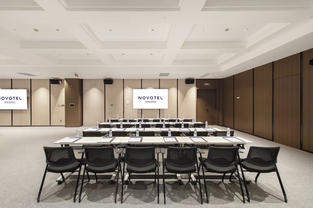Novotel Shanghai Lingang 68/77