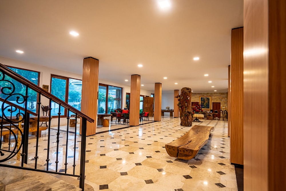 Grand Melka Hotel 11/27