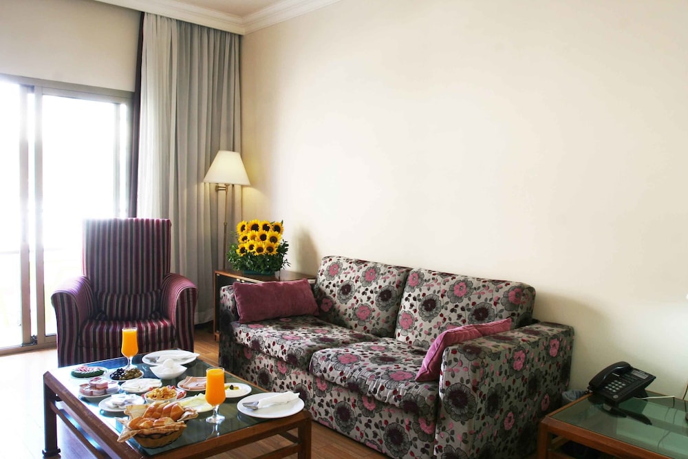 Orient Prince Hotel 46/55