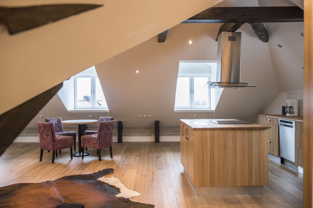 Donners Hotell 22/25