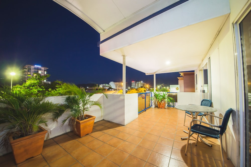 The Cosmopolitan Motel Serviced Apartments 5/48