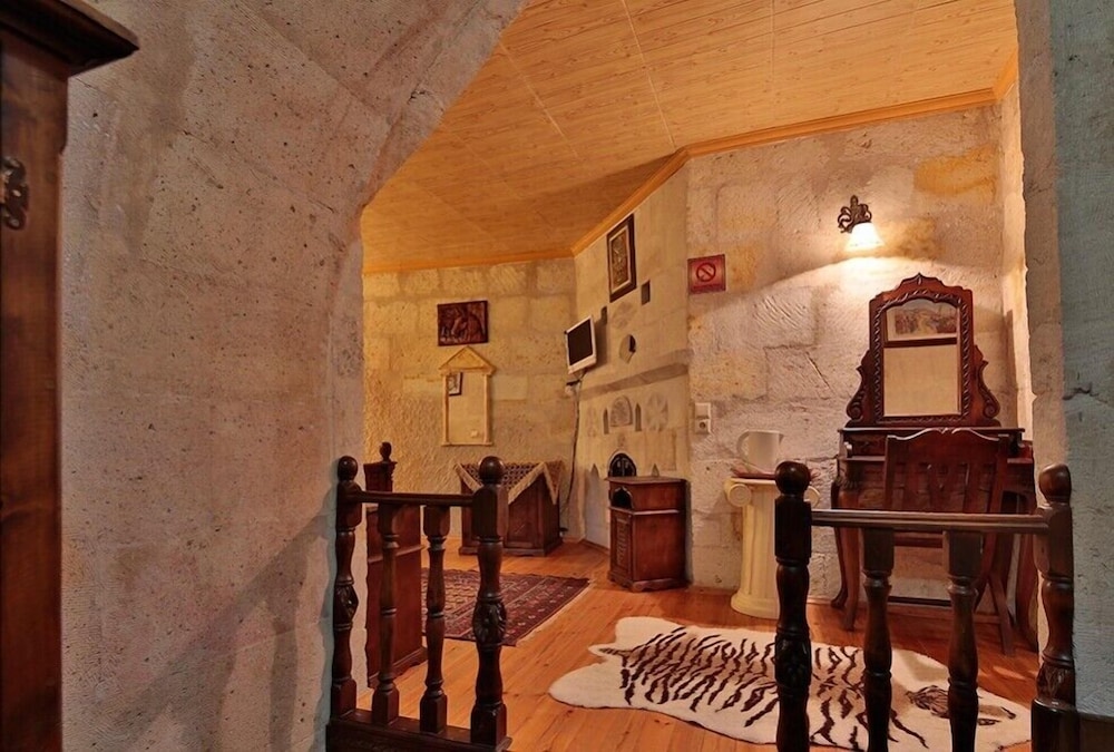 Travel Inn Cave Hotel 36/49