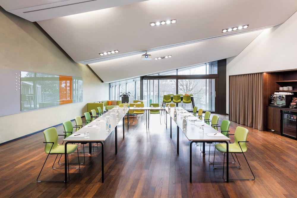 Belvoir Swiss Quality Hotel 39/58