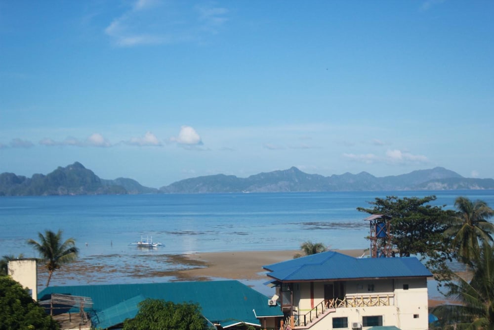 El Nido Royal Palm Inn 50/54