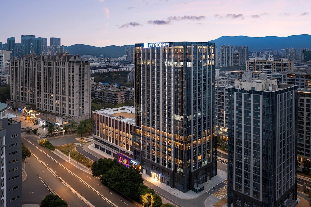 Wyndham Fuzhou Gulou 2/32