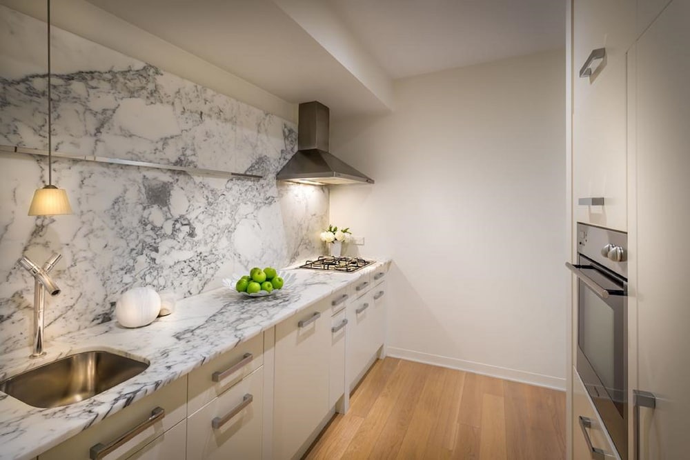 TRIBECA SERVICED APARTMENTS 47/47