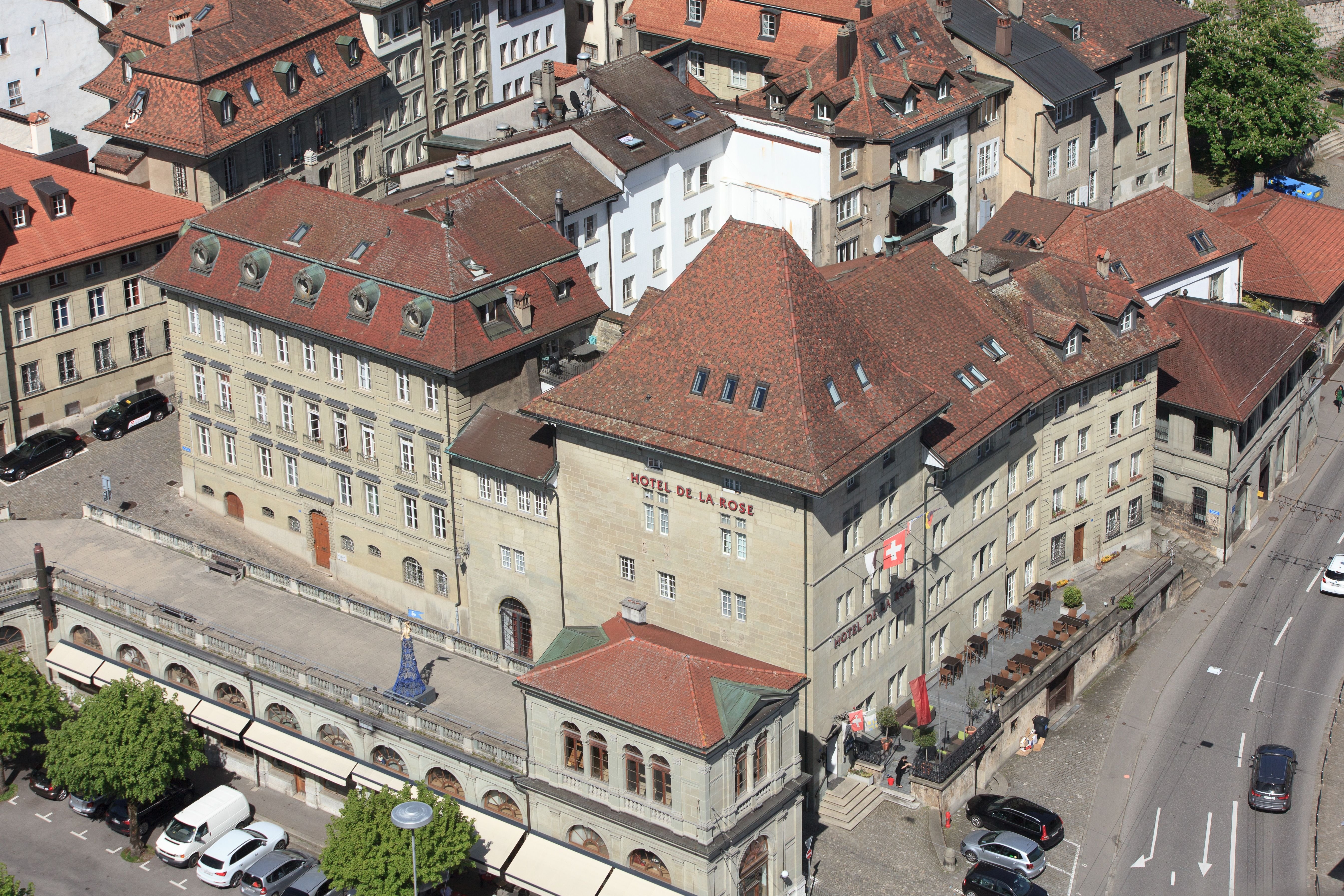 Hotel De La Rose 1/36