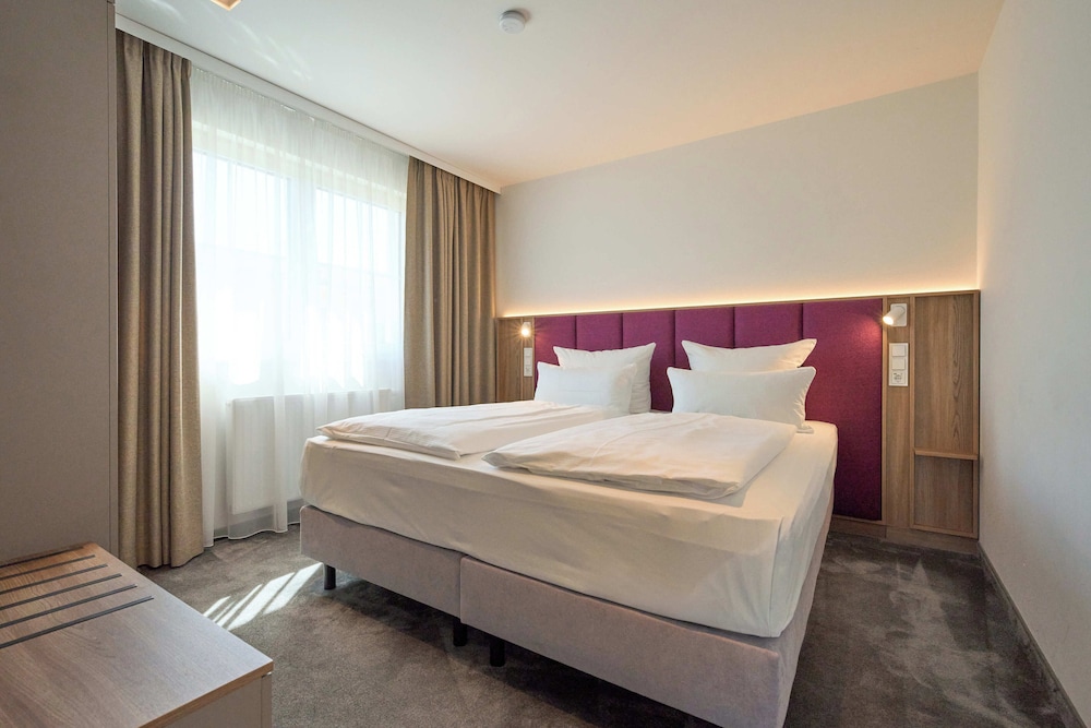 FourSide Hotel Ringsheim 11/50
